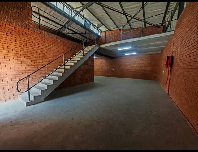 243M² WAREHOUSE TO LET IN ORMONDE